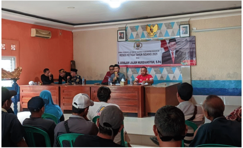Anggota DPRD Kabupaten Sukabumi, Junajah Jajah Nurdiansyah, menggelar reses di Desa Limusnunggal, Kecamatan Bantargadung, Kamis (18/9/2025).