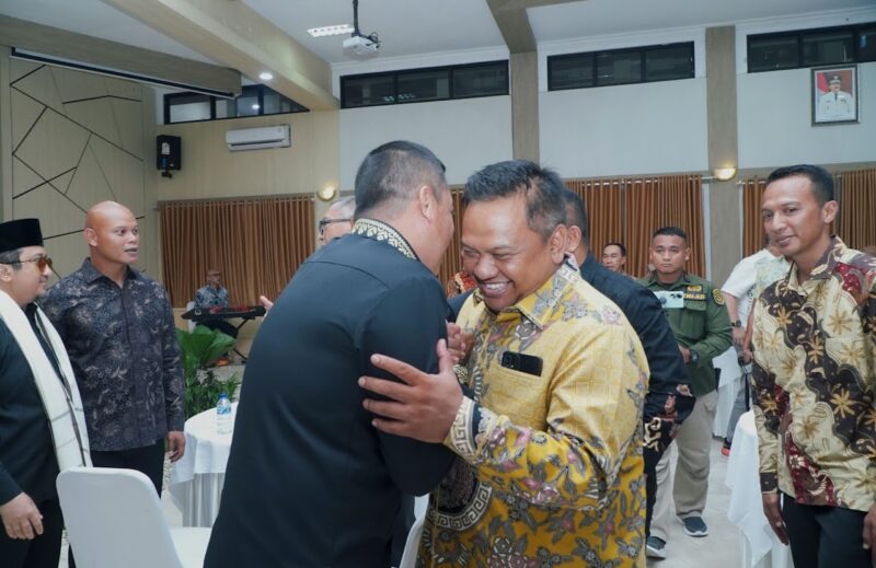 Momen hangat mewarnai acara pisah sambut Dandim 0622/Sukabumi.
