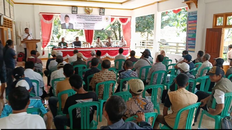 Warga Desa Purwasedar, Kecamatan Ciracap saat menghadiri reses Anggota DPRD Fraksi PKB, Dadang Hermawan, Rabu (4/2/2026).