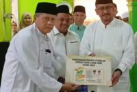 Ketua DPRD Kabupaten Sukabumi, Budi Azhar Mutawali (tengah)