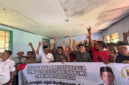 Anggota DPRD Kabupaten Sukabumi, Junajah Jajah Nurdiansyah, bersama warga poto bersama usai melaksanakan reses, Rabu (3/6/2026).