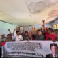 Anggota DPRD Kabupaten Sukabumi, Junajah Jajah Nurdiansyah, bersama warga poto bersama usai melaksanakan reses, Rabu (3/6/2026).