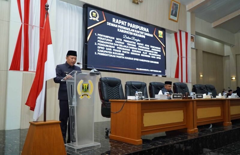 Wakil Bupati Sukabumi, Andreas, saat menyampaikan nota pengantar raperda perubahan APBD 2026, Kamis (3/9/2026).
