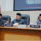 Rapat paripurna DPRD Kabupaten Sukabumi bahas dua raperda strategis, Kamis (1/10/2026).